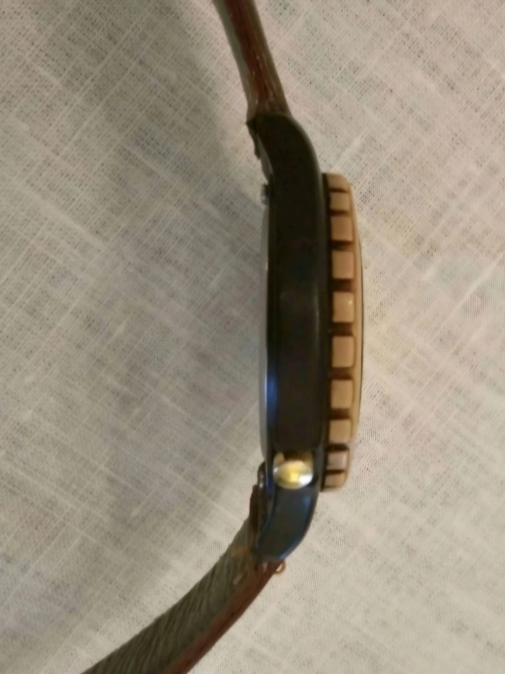 Vintage Timex Adventurer Brown Camel Cash Cigarettes Watch Indiglo Quartz 39mm - Picture 5 of 10